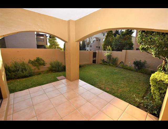 1 BEDROOM APARTMENT FOR SALE IN LONEHILL
